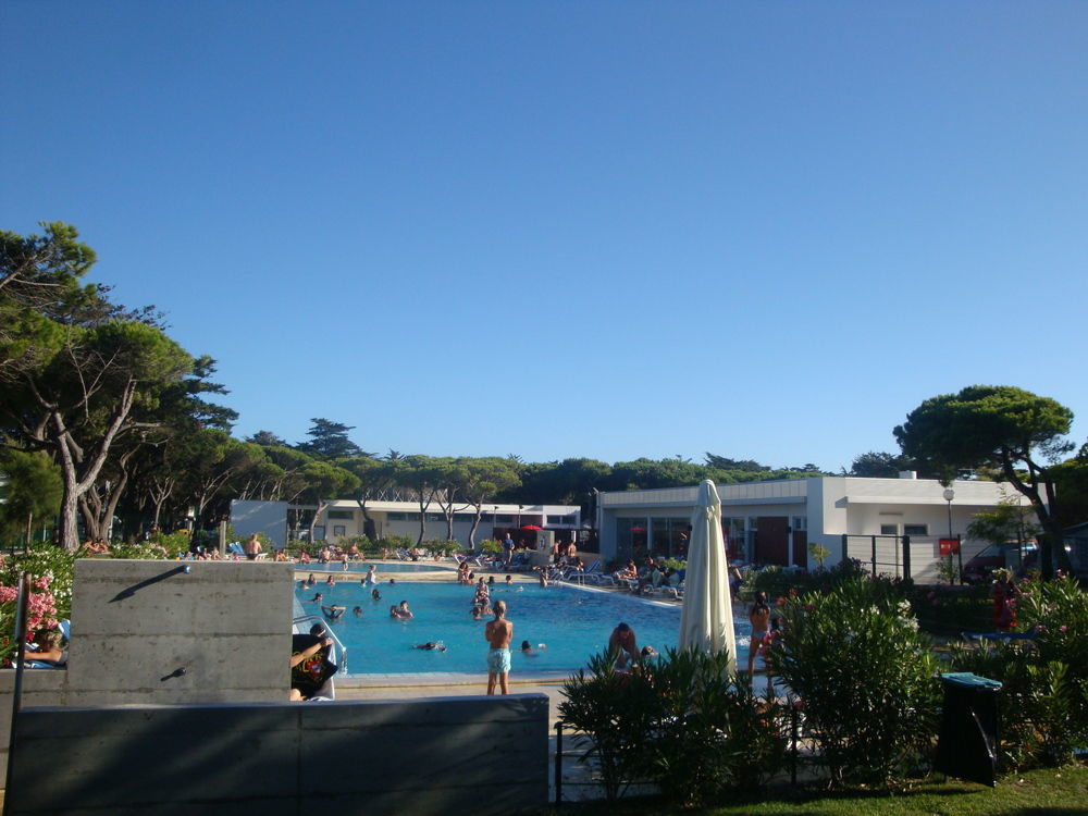 Parque De Campismo Orbitur Guincho Hotel กาชไกช์ ภายนอก รูปภาพ