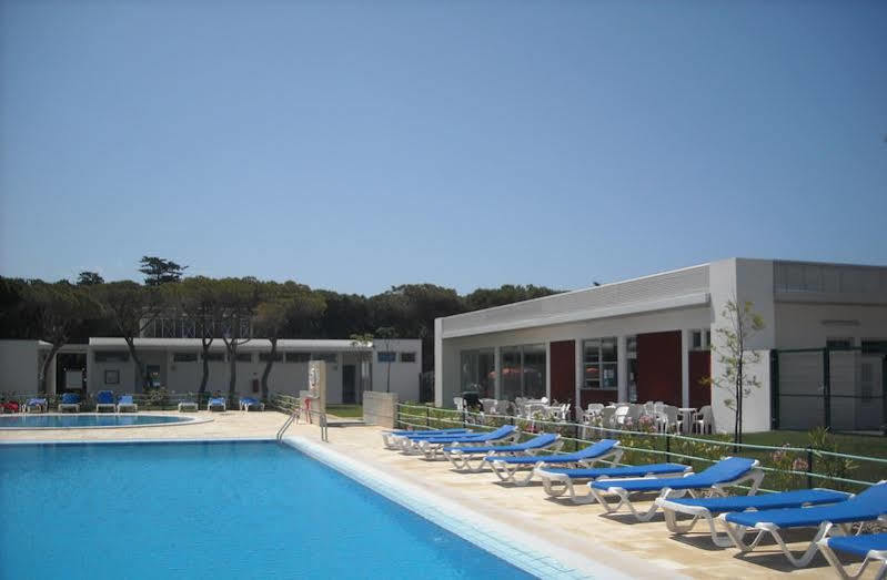 Parque De Campismo Orbitur Guincho Hotel กาชไกช์ ภายนอก รูปภาพ